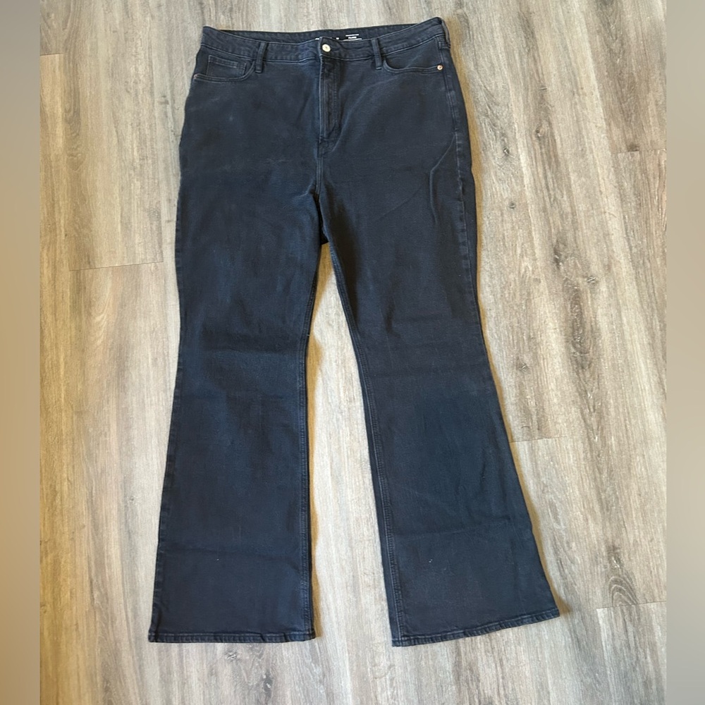 Old Navy Black High Rise Flare Jeans - Picture 1 of 6